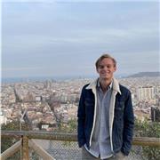 Profesor de fisioterapia especializado en terapia manual y punción seca.